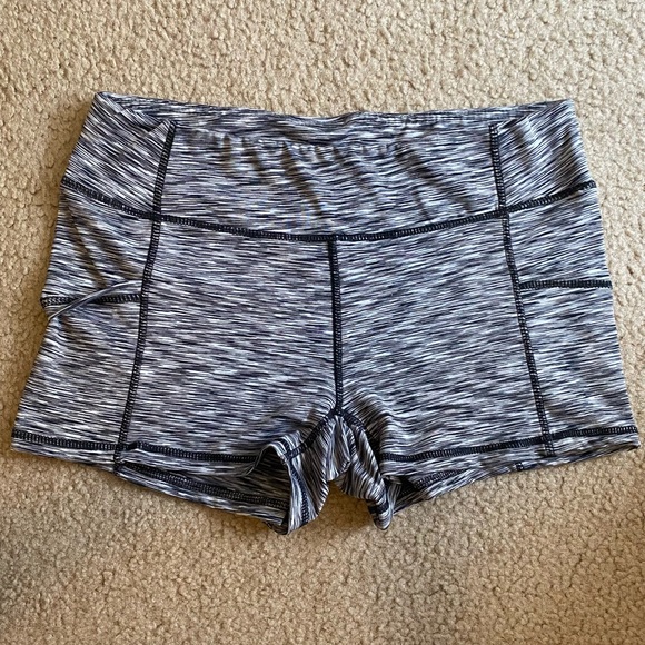 Bundle of workout shorts various brands - Picture 9 of 11